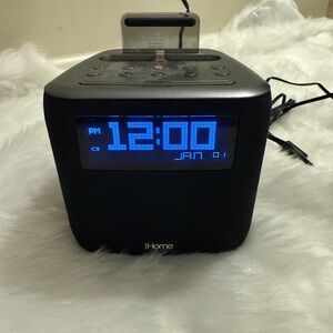 iHome Alarm, Radio, Speaker & iPhone Charging Dock
